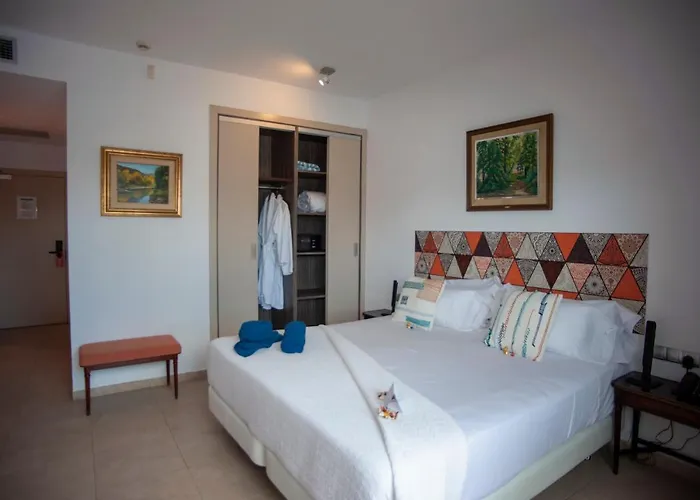 Otel Aires De L'emporda 4*